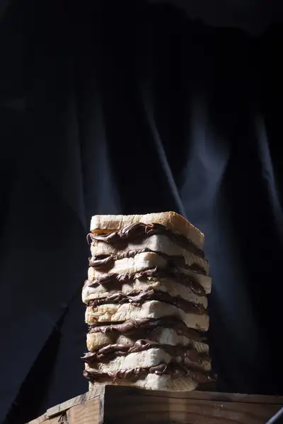 Финальный кадр шоколадного сэндвича